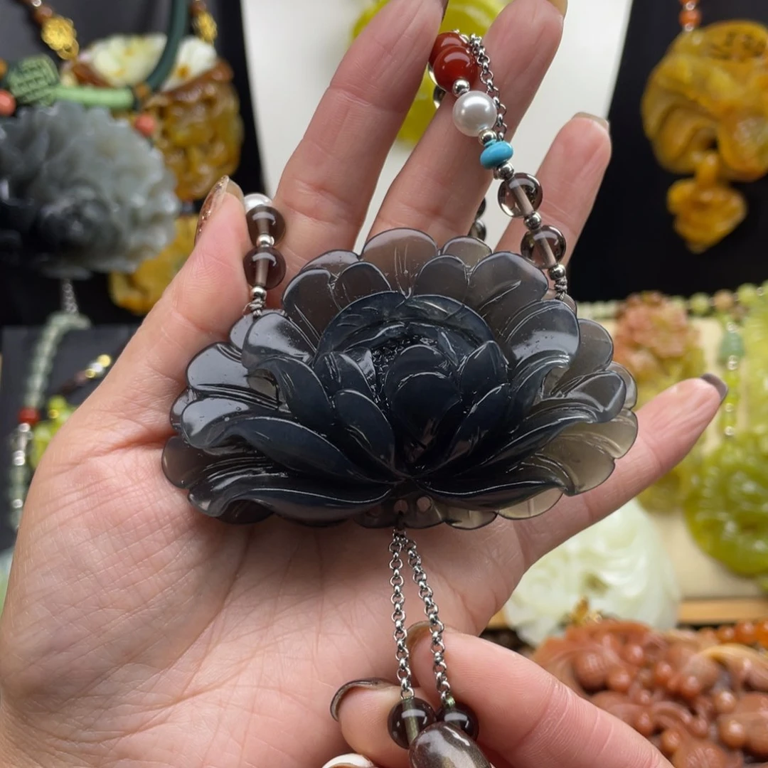 未镶嵌蛇纹石玉颈饰