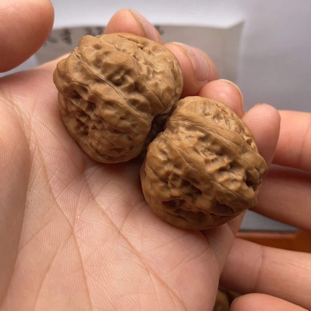 文玩核桃吊坠边32左右