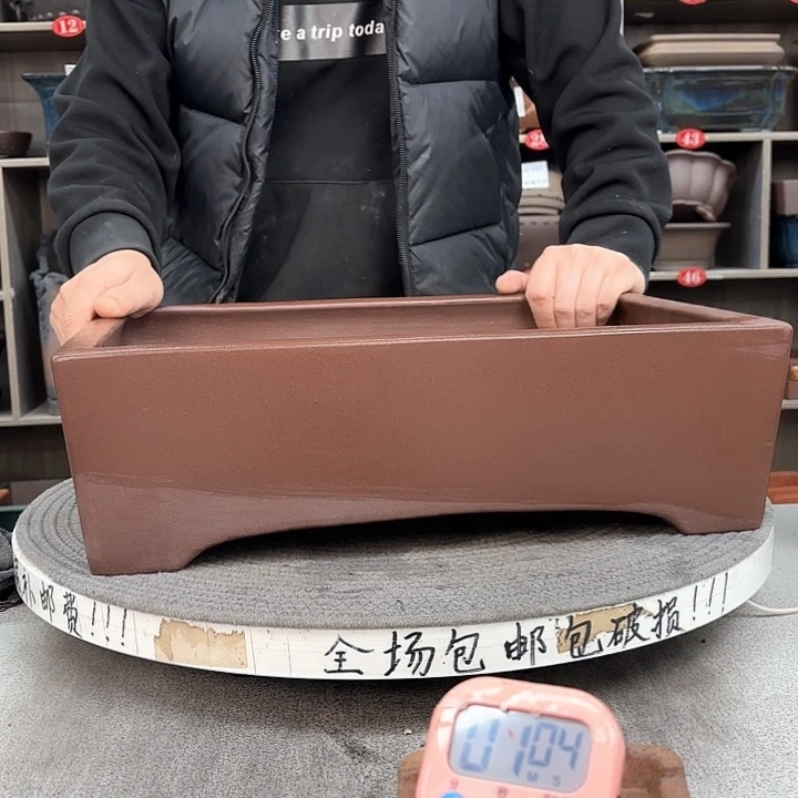 紫砂花盆箭****）紫砂的颜色很好看呀