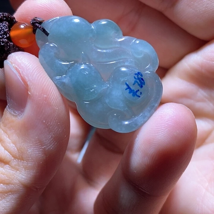 翡翠颈饰未镶嵌好
