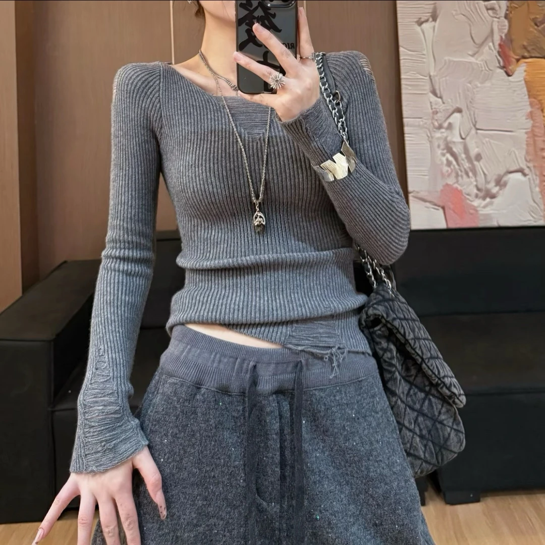 设计感复古磨破灰色长袖针织衫女秋冬2025新款修身显瘦简约打底衫