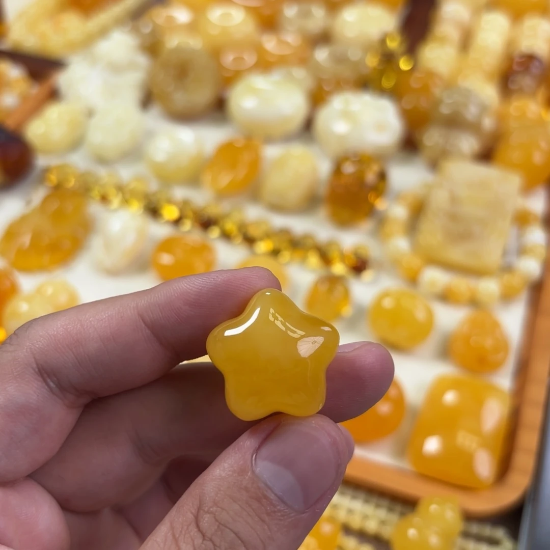 小***子裸石蜜蜡未镶嵌星星