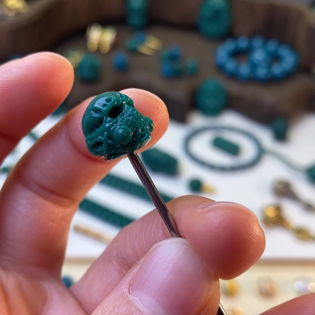 颈饰琉璃地狱色10mm唐鑫骷髅