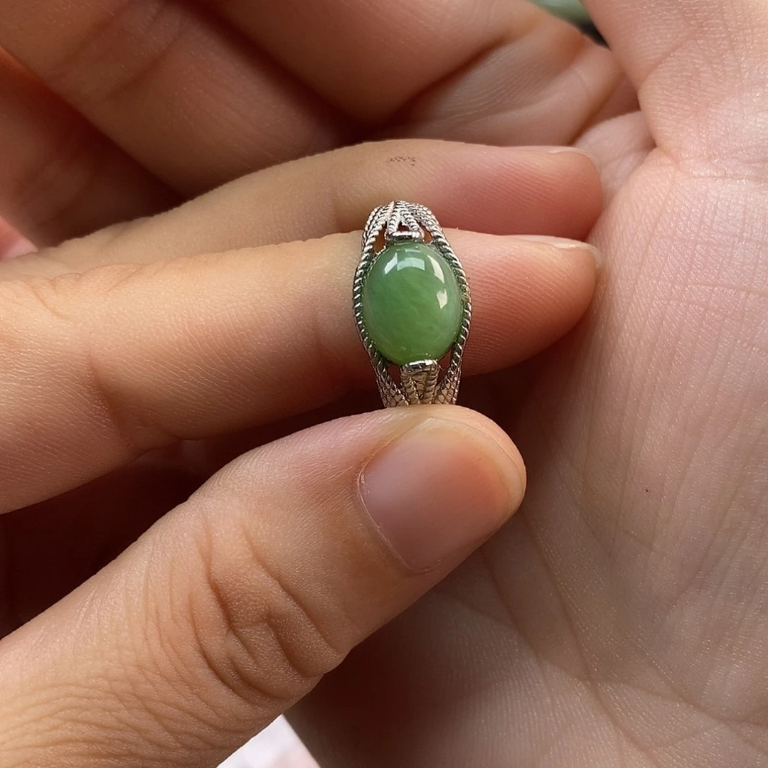 和田玉未镶嵌戒指