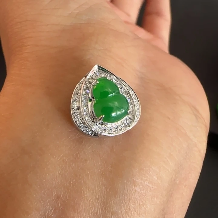 翡翠颈饰18K金镶嵌葫芦R