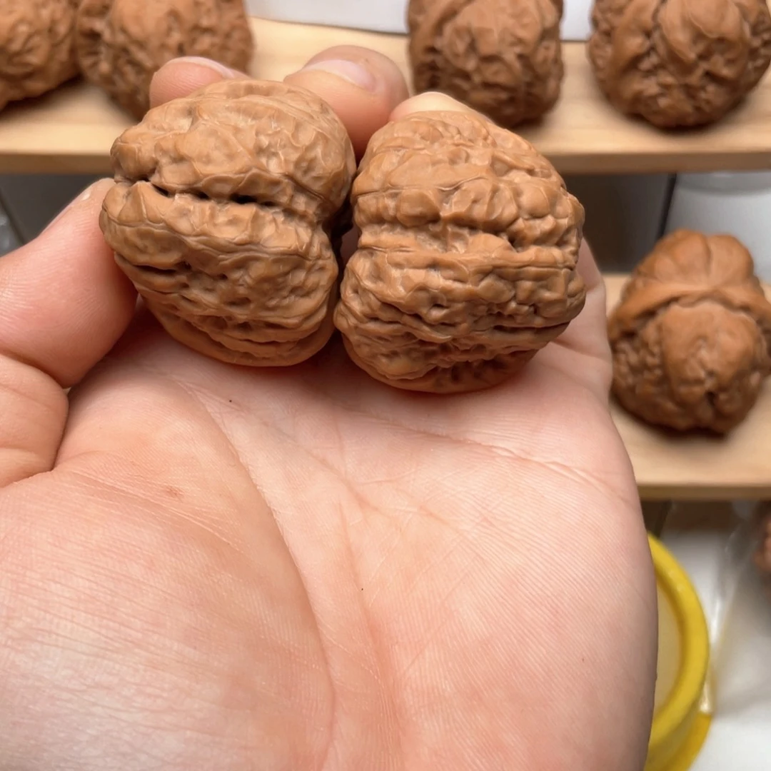 文玩核桃吊坠38尺开背蛤蟆66.9