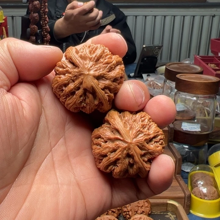 东***醋把件文玩核桃大粗筋狮子头