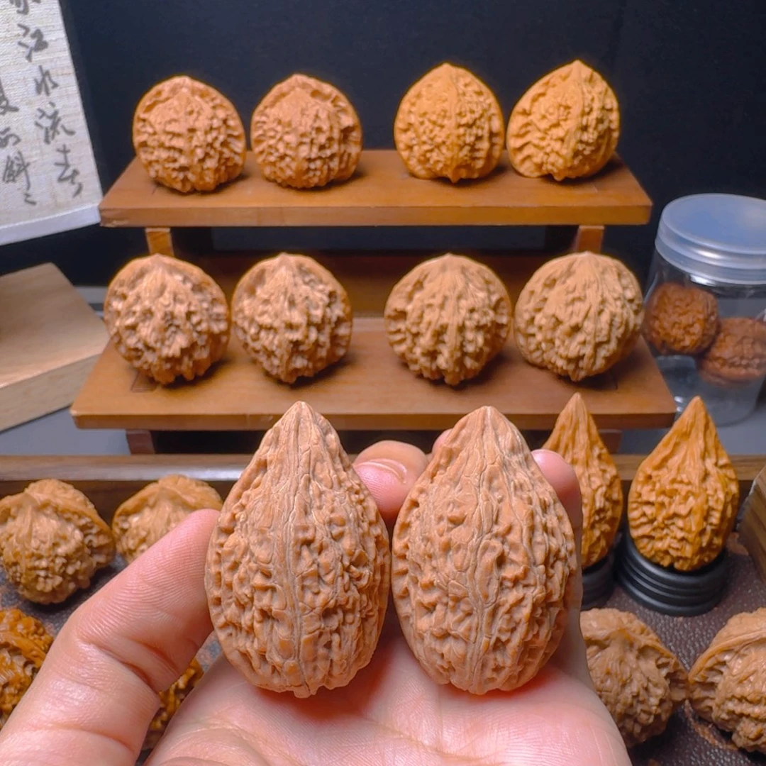 吊坠文玩核桃坐佛