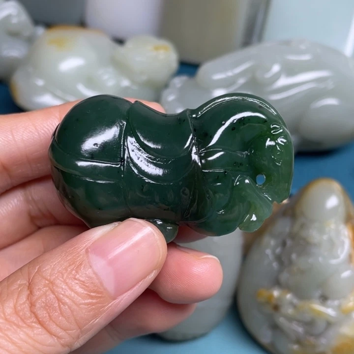 颈饰未镶嵌和田玉快****！