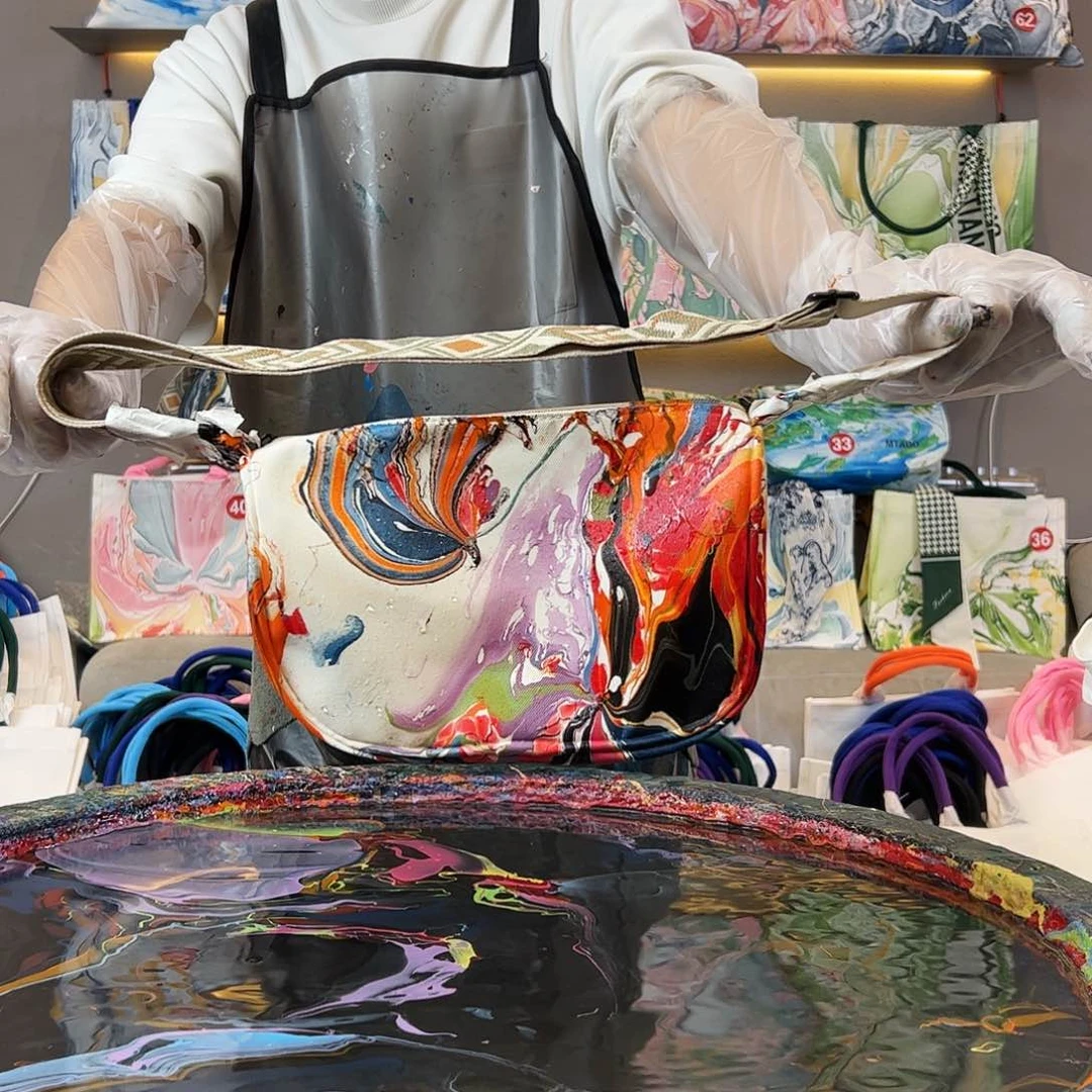 319-1111111111111111