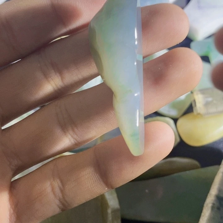 翡翠未镶嵌挂件缅甸纯天然A货翡翠