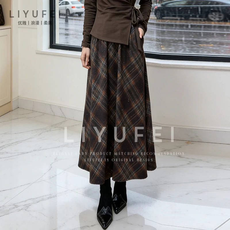 毛呢亮片格纹半身裙女2025新款冬款复古高腰a字长款伞裙