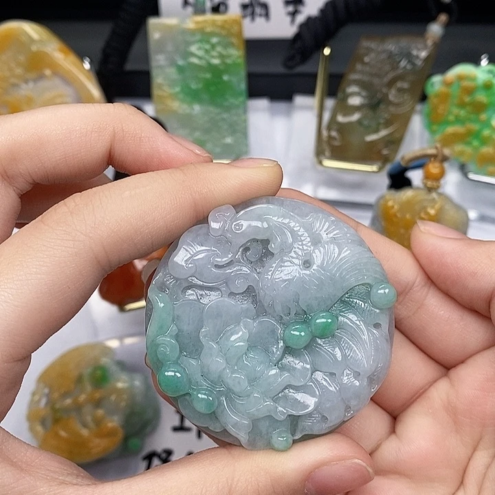 颈饰未镶嵌翡翠翡翠A货