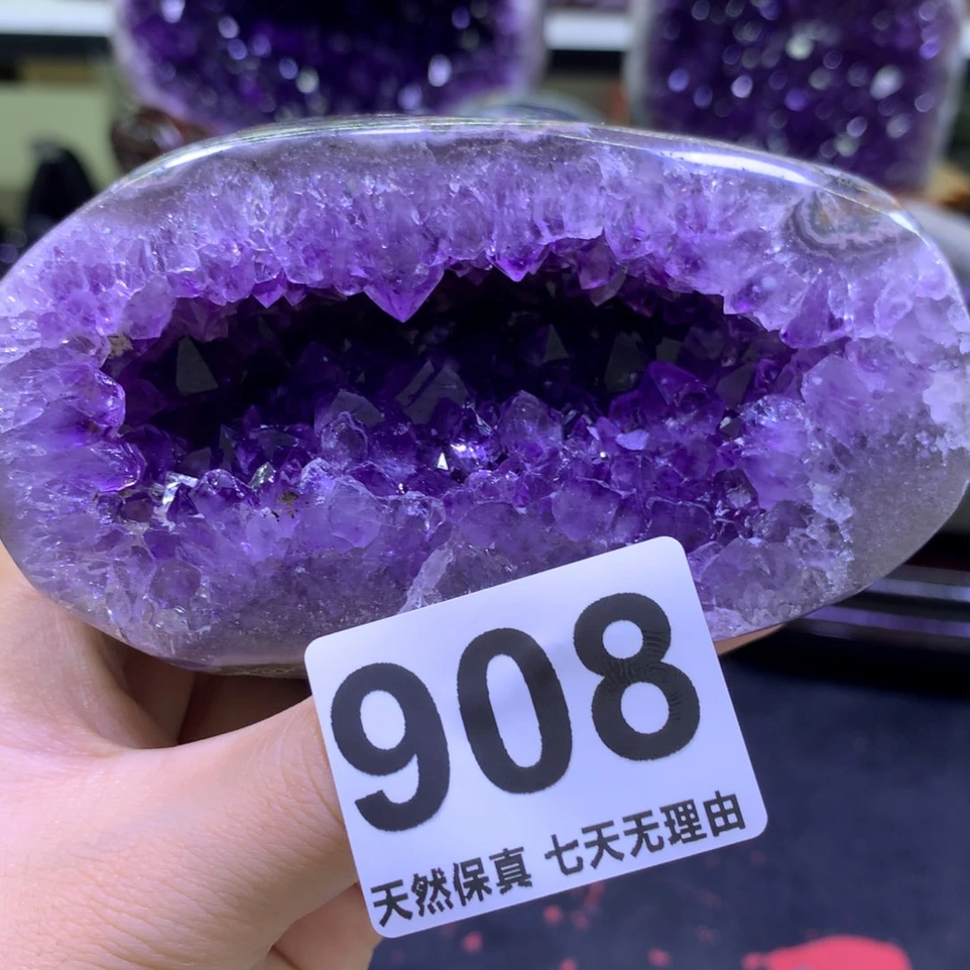 未镶嵌水晶大型摆件（非配饰）