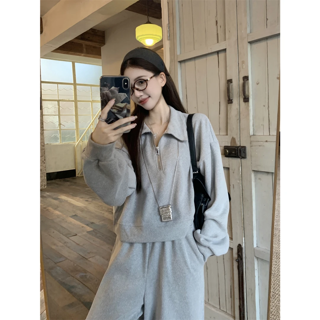 2025秋季新款慵懒风拉链翻领长袖卫衣设计感开叉高腰阔腿裤套装女