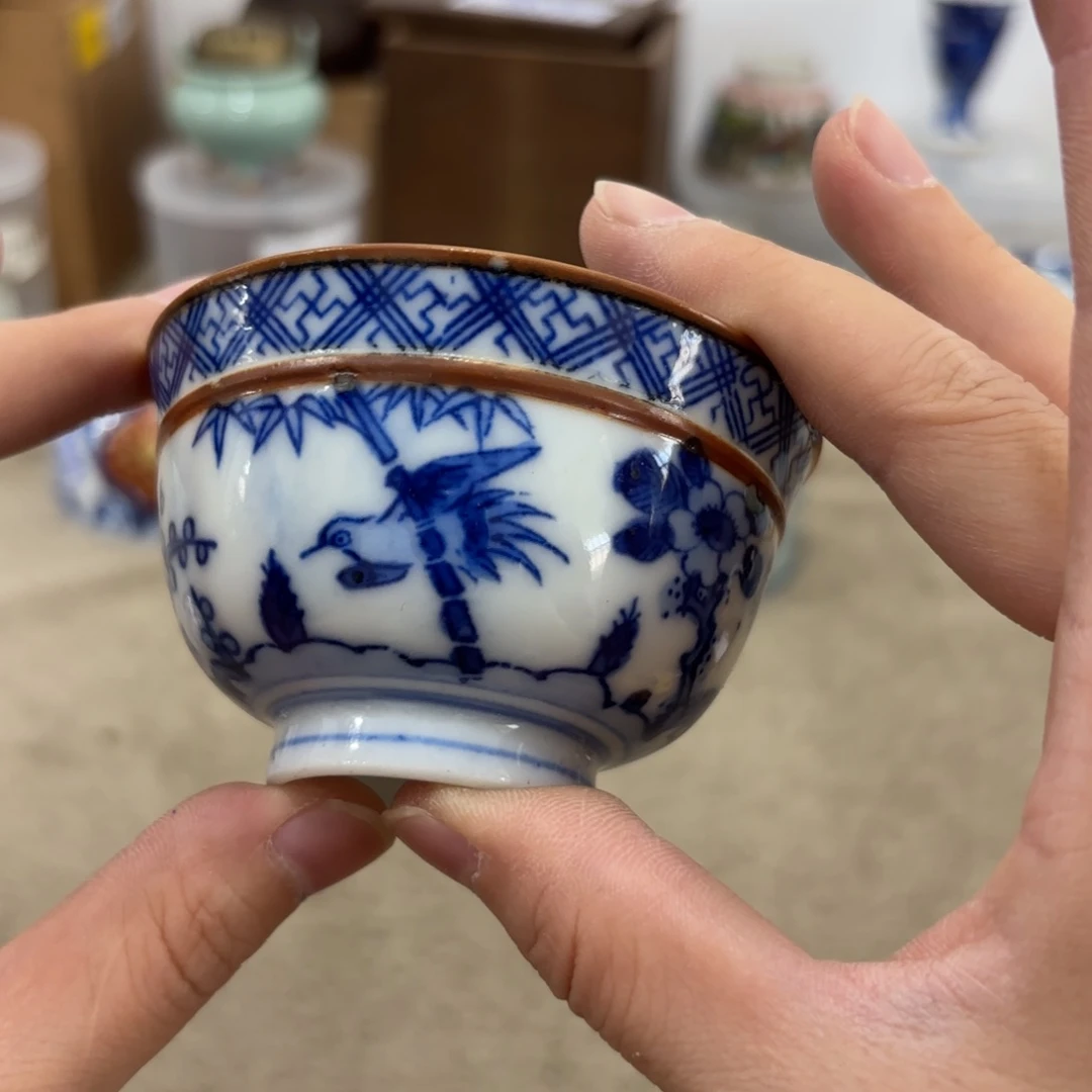 瓷片非常好看的花瓶