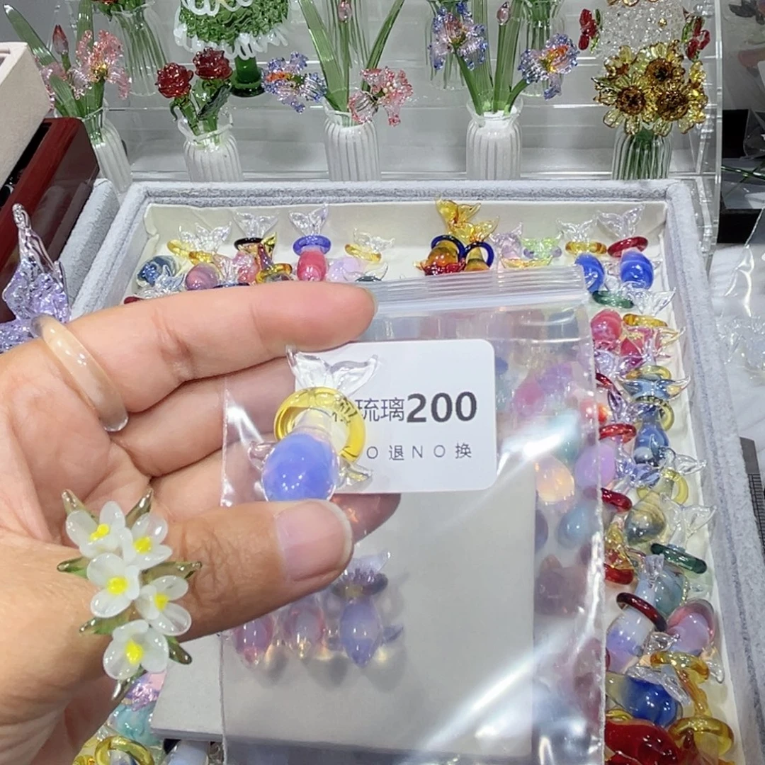 花***眠玻璃颈饰200鲸鱼一个