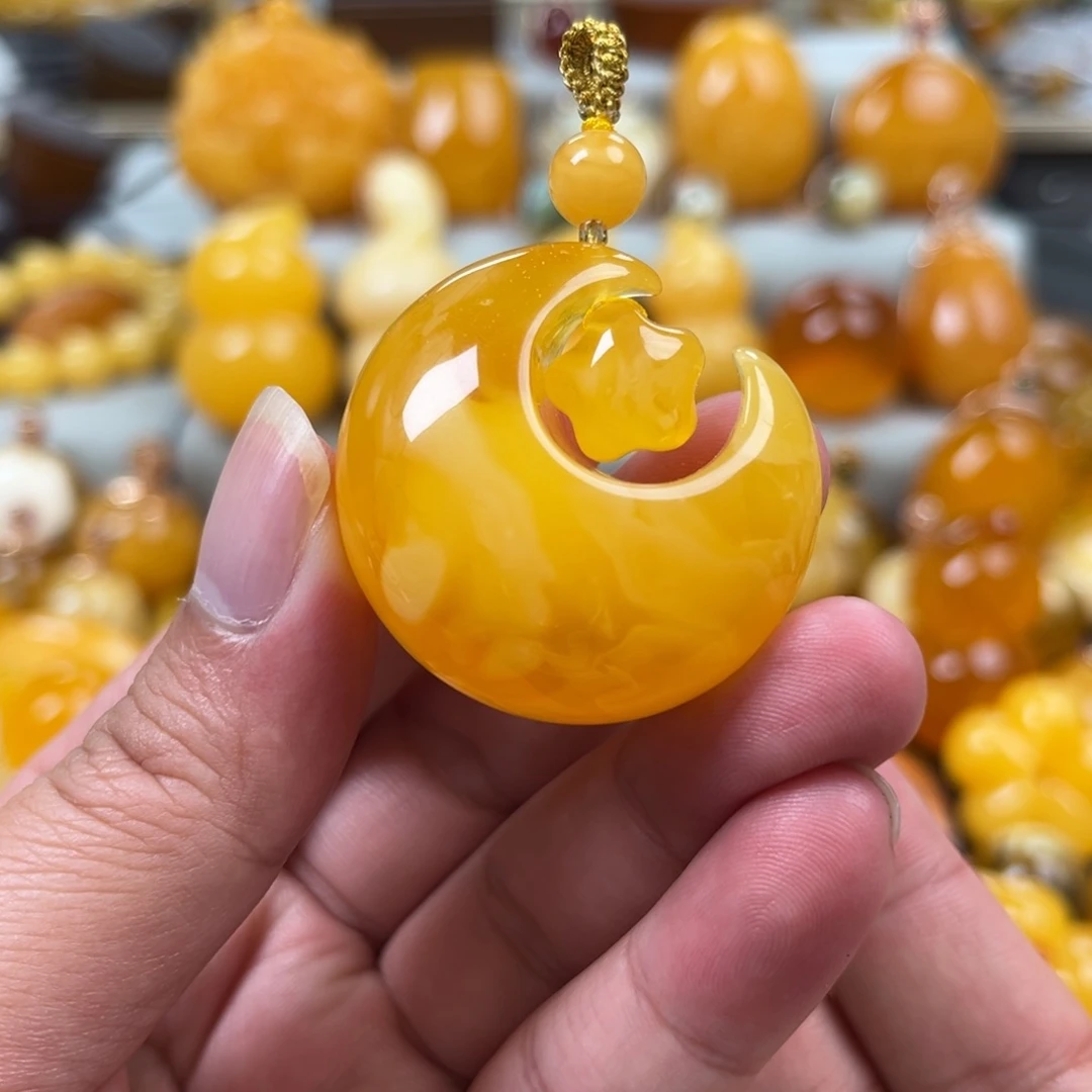 蜜蜡未镶嵌珠宝奇石