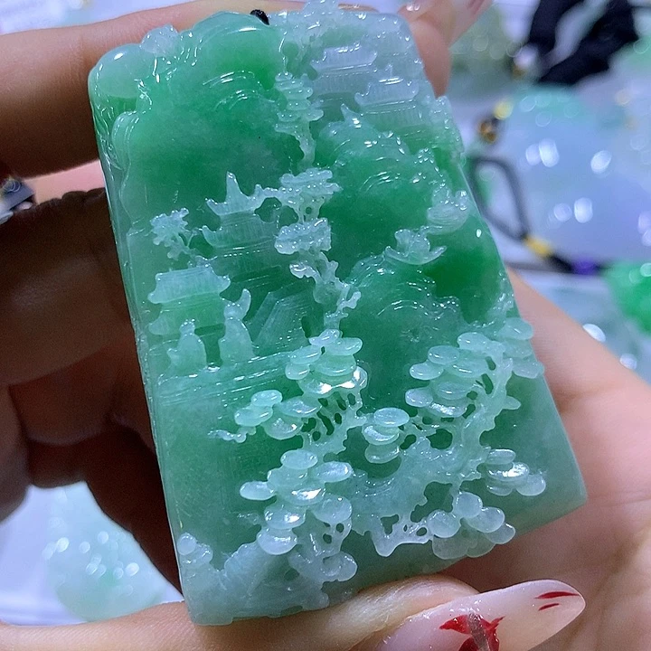 翡翠未镶嵌颈饰天然翡翠A货吊坠