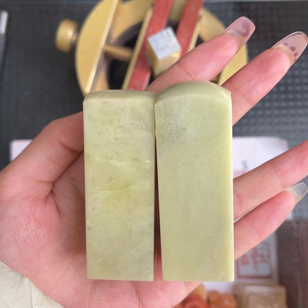 青田石刘****诗现场纯手工篆刻