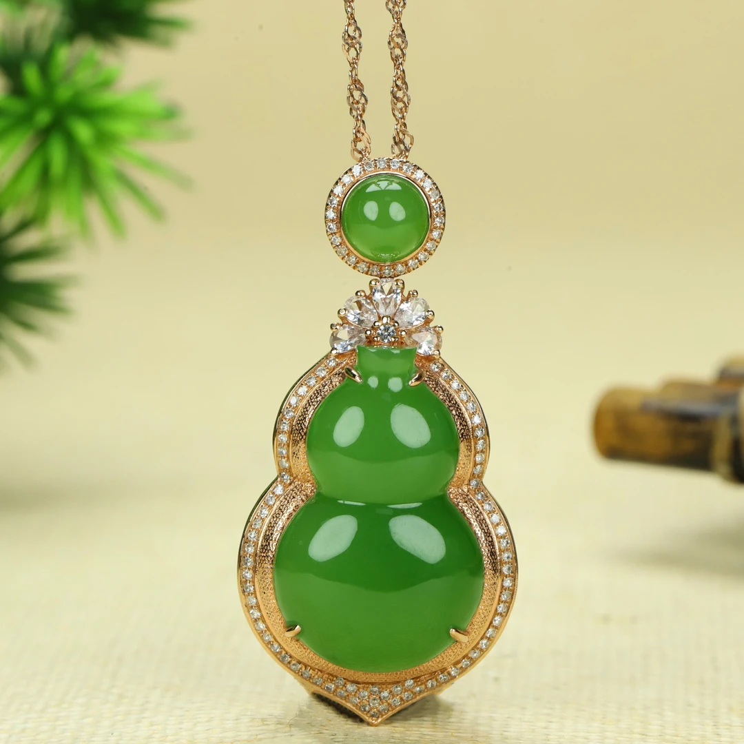 正宗和田玉碧玉葫芦吊坠