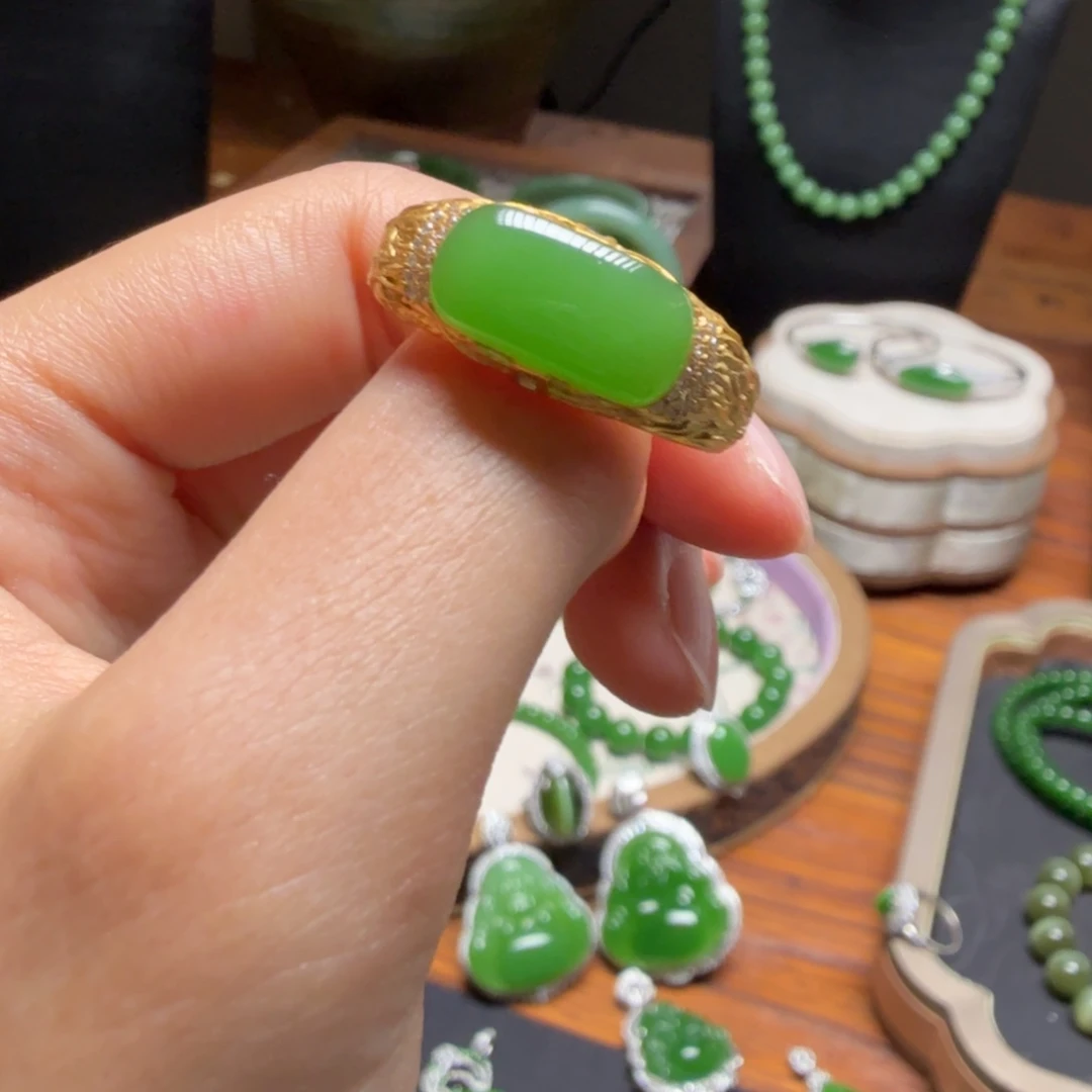 和田玉（碧玉）18K金镶嵌手链