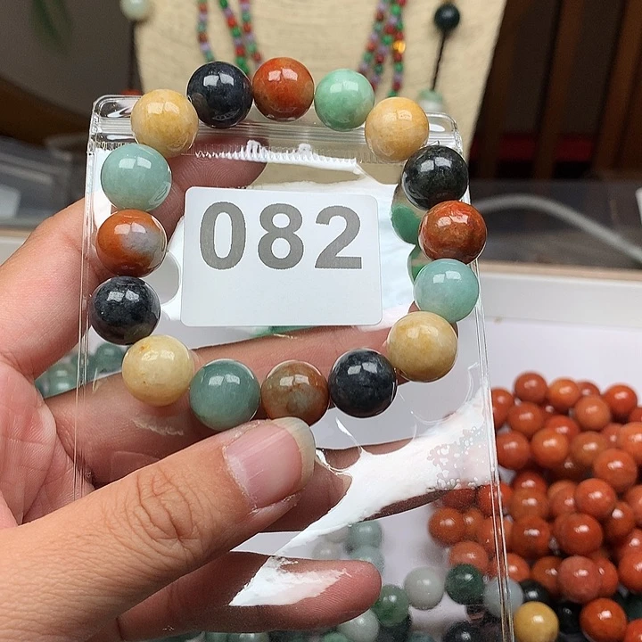 翡翠颈饰未镶嵌版***哥翡翠