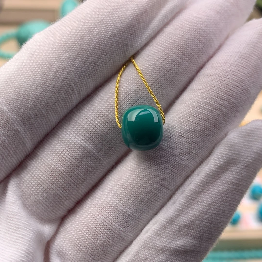 绿松石未镶嵌珠宝奇石10.4*9.2