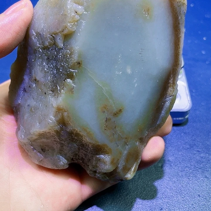 未镶嵌和田玉（糖玉）珠宝半成品