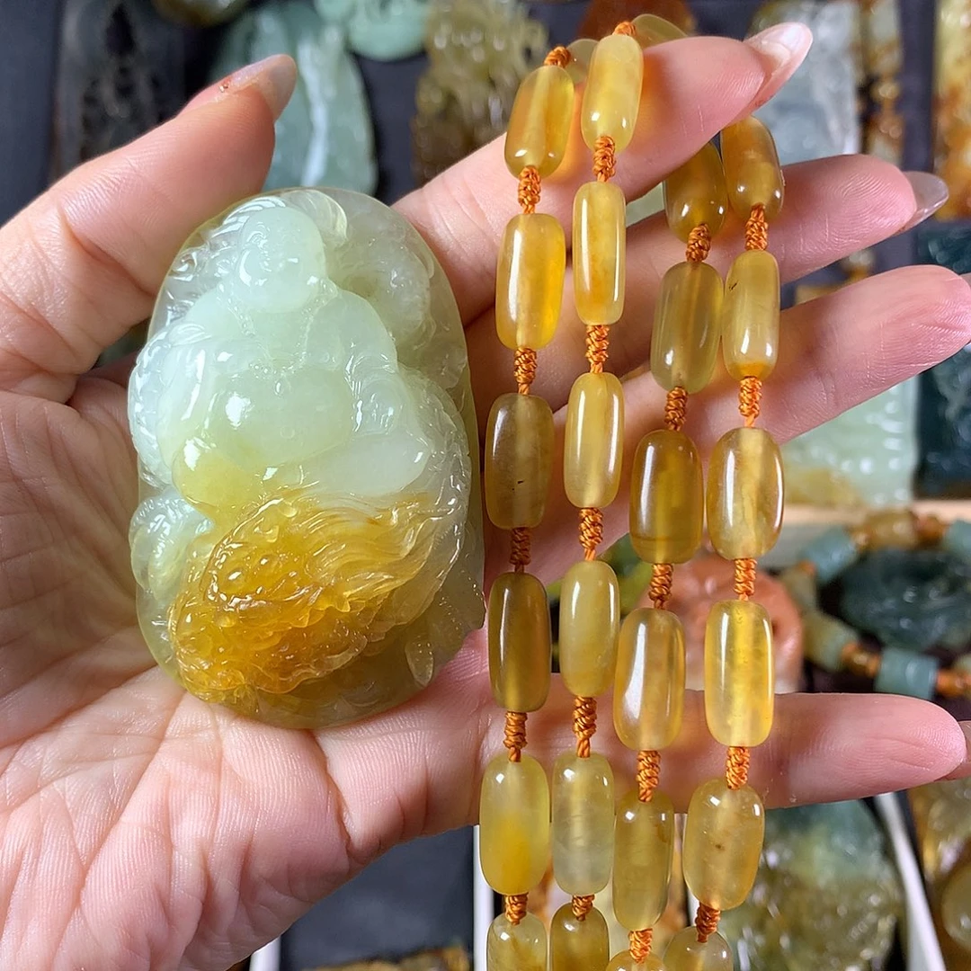 洪***东未镶嵌岫玉吊坠(赠链)