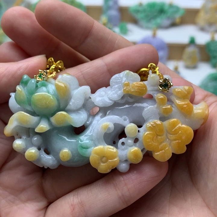 颈饰未镶嵌翡翠翡翠