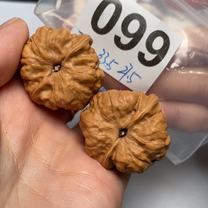 文玩核桃把件瘦年33 33.5 27.5