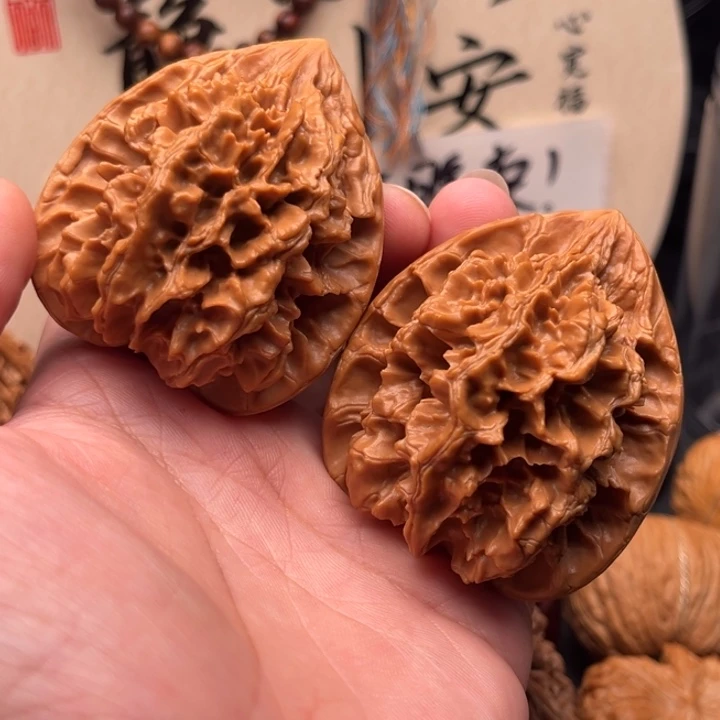 文玩核桃把件大花