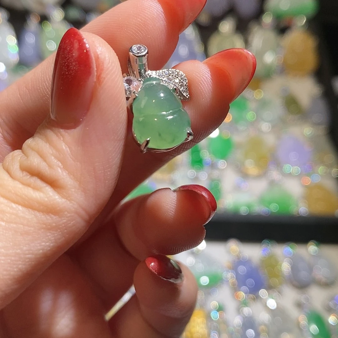 翡翠银S925镶嵌颈饰天然翡翠