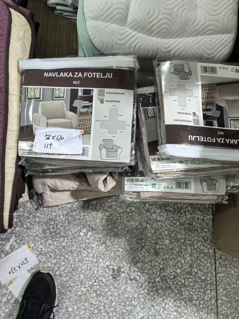 《厚广家》3楼56×170单人卡其色沙发垫 发1张
