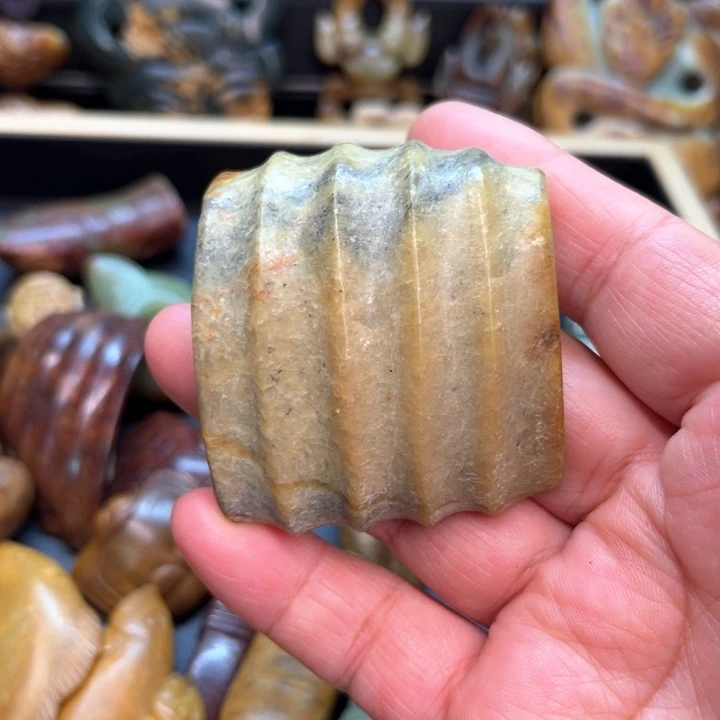 岫岩河磨玉（透闪石质玉）未镶嵌挂件