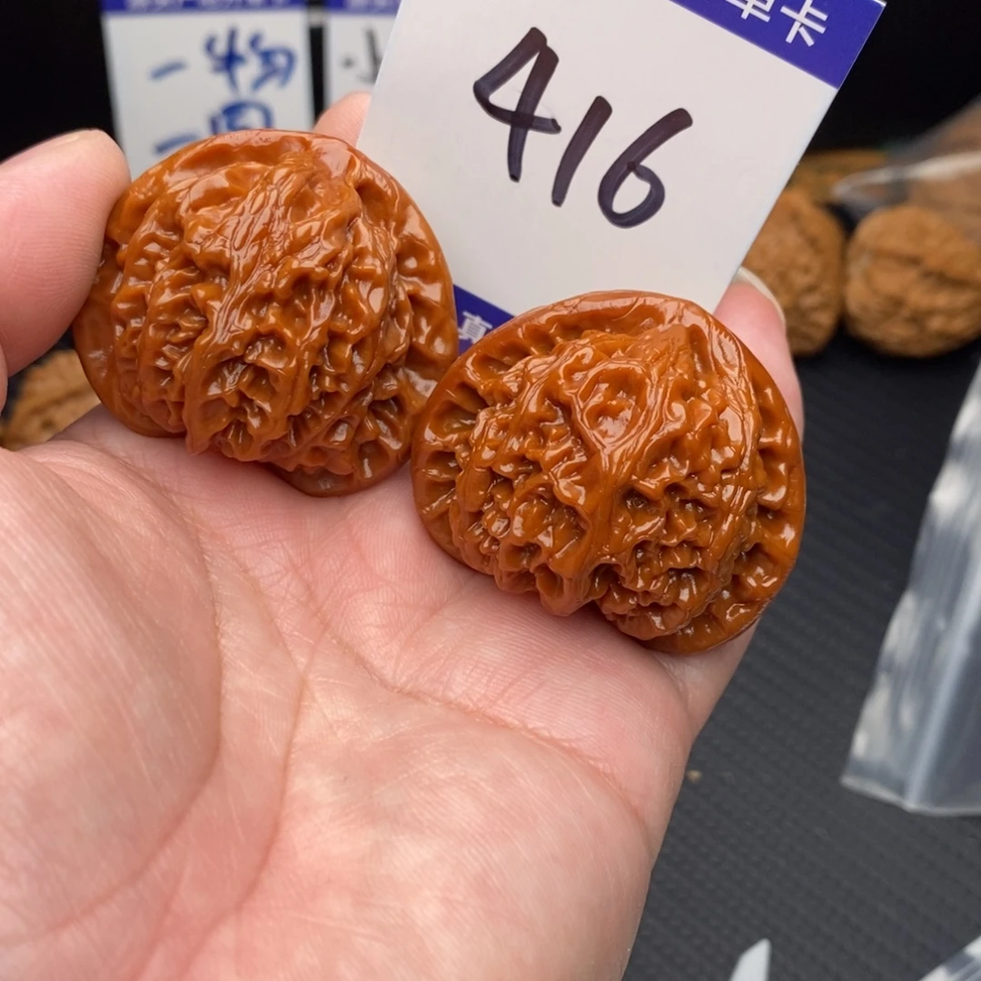 桃核把件宫灯42momowoo