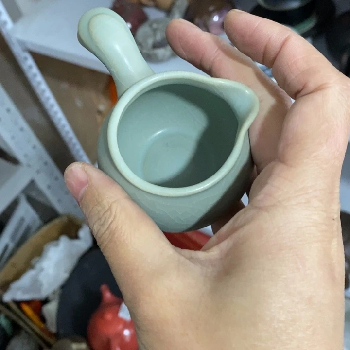 陶瓷艺术品及陶瓷壶