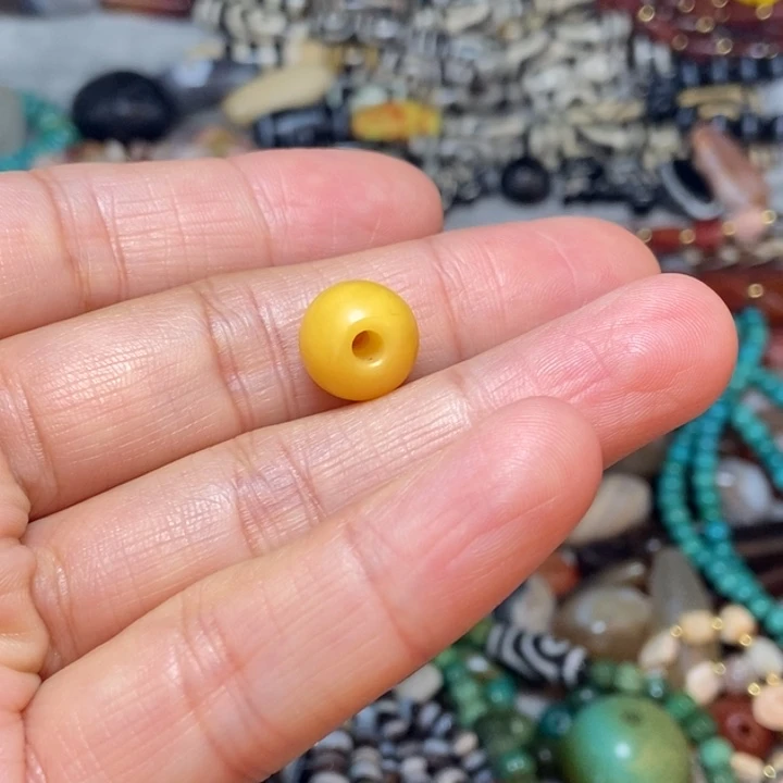 小***丽纯铜石英石藏地密码藏传古珠