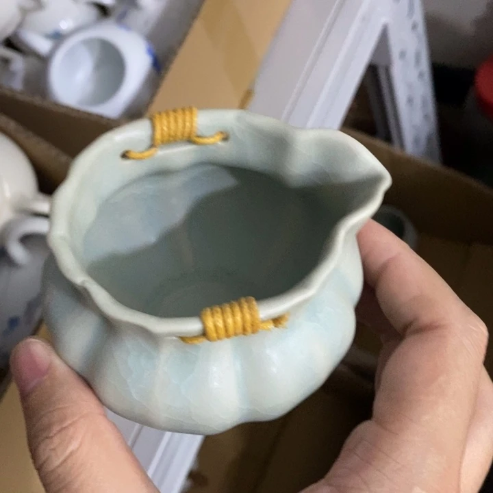 陶瓷艺术品及陶瓷壶
