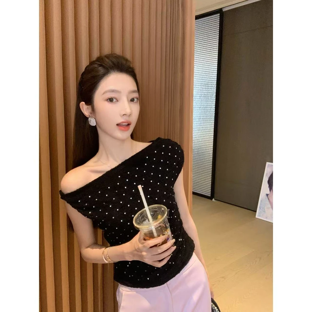 【盒子专享】暮光絮语 不规则垂坠荡领烫钻无袖上衣