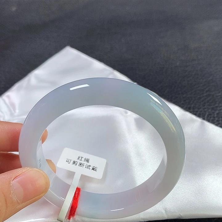 翡翠未镶嵌手镯55圈