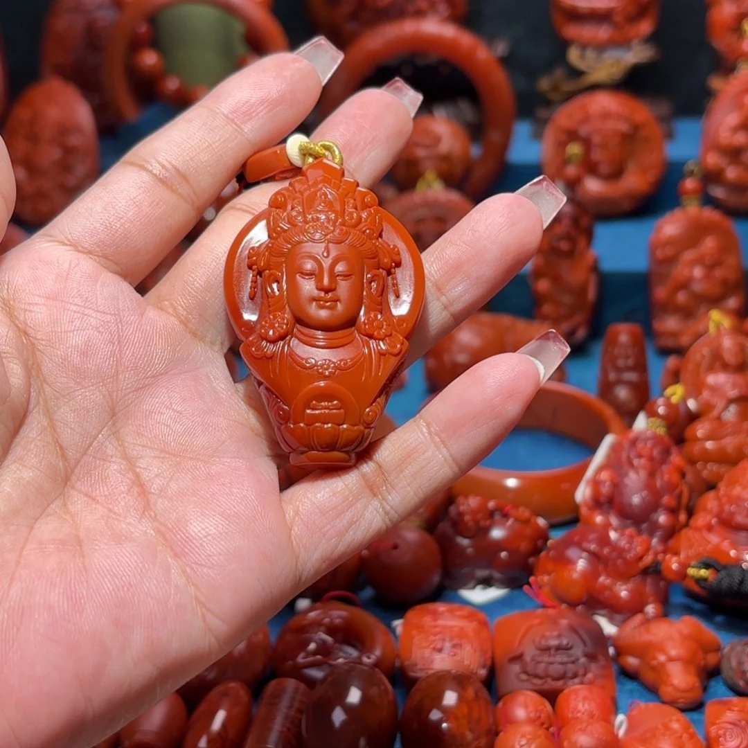 未镶嵌雕刻南红玛瑙赵*程