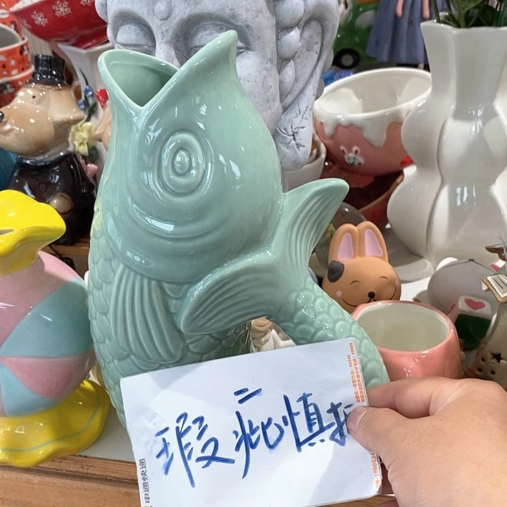 摆件小**撞陶瓷树脂家居摆件