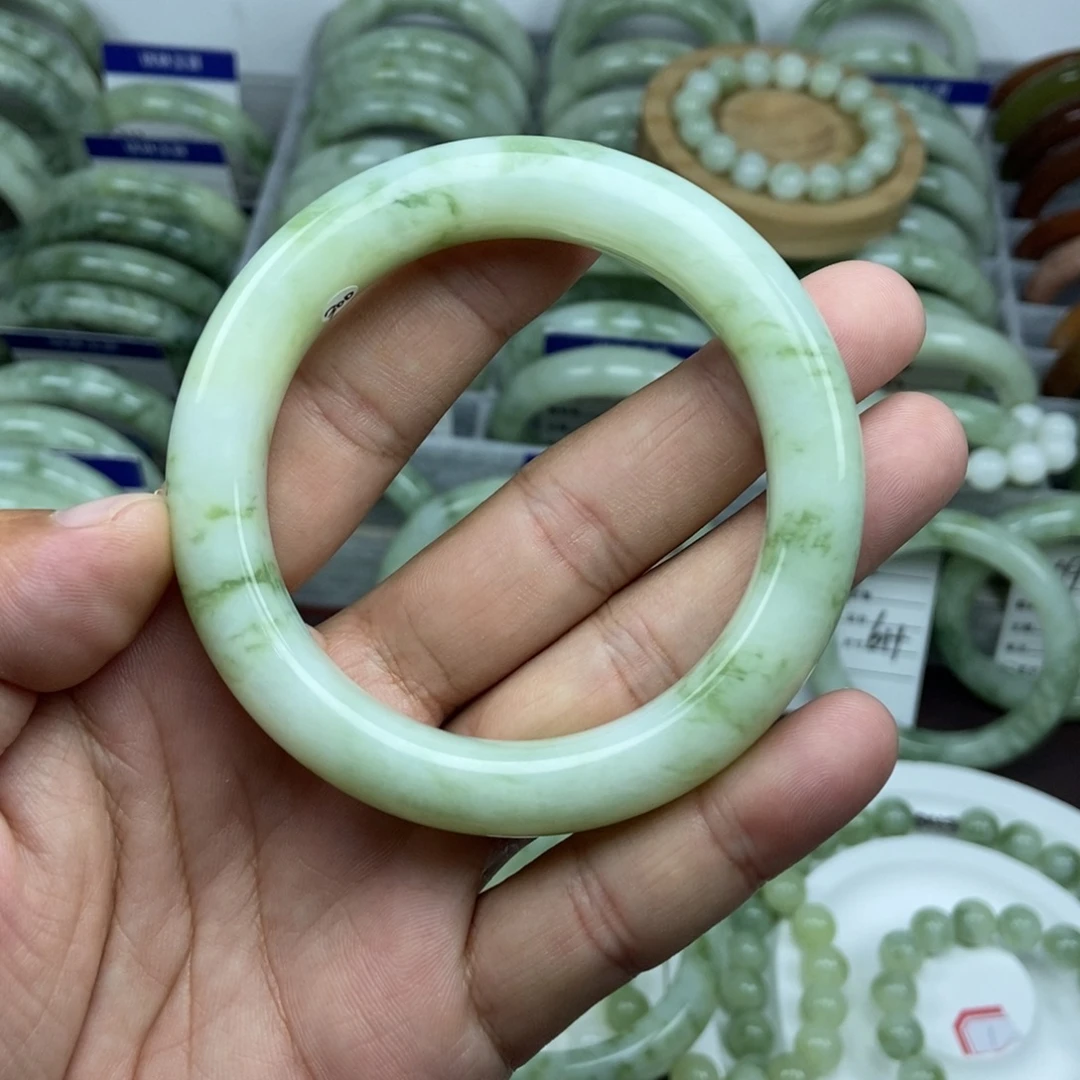 薰***草未镶嵌蛇纹石玉手镯