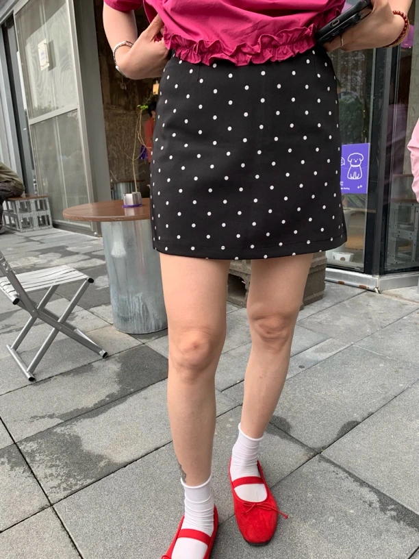 黑色波点西装短裙女夏季薄款遮肚显瘦梨形身材a字半身裙#955