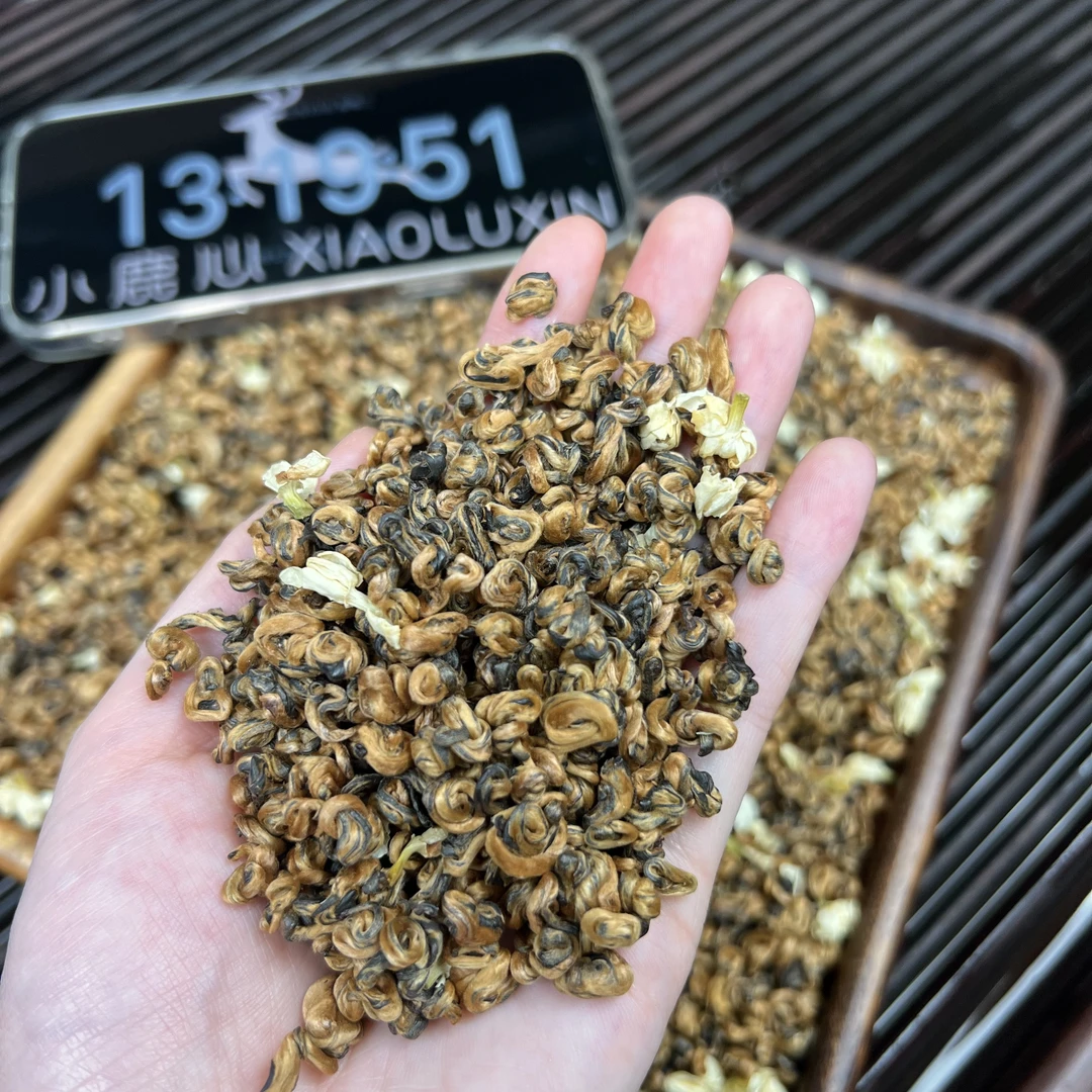 茉莉手工奶螺  ② 小鹿收茶 头春头采 茉莉红茶 云南滇红 12月23/2
