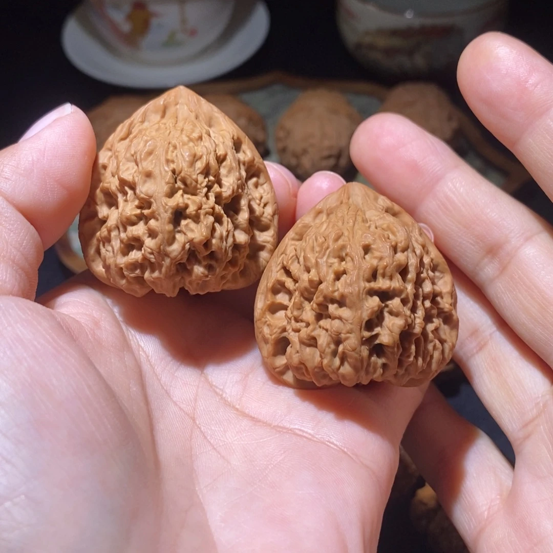 文玩核桃把件40三角疆