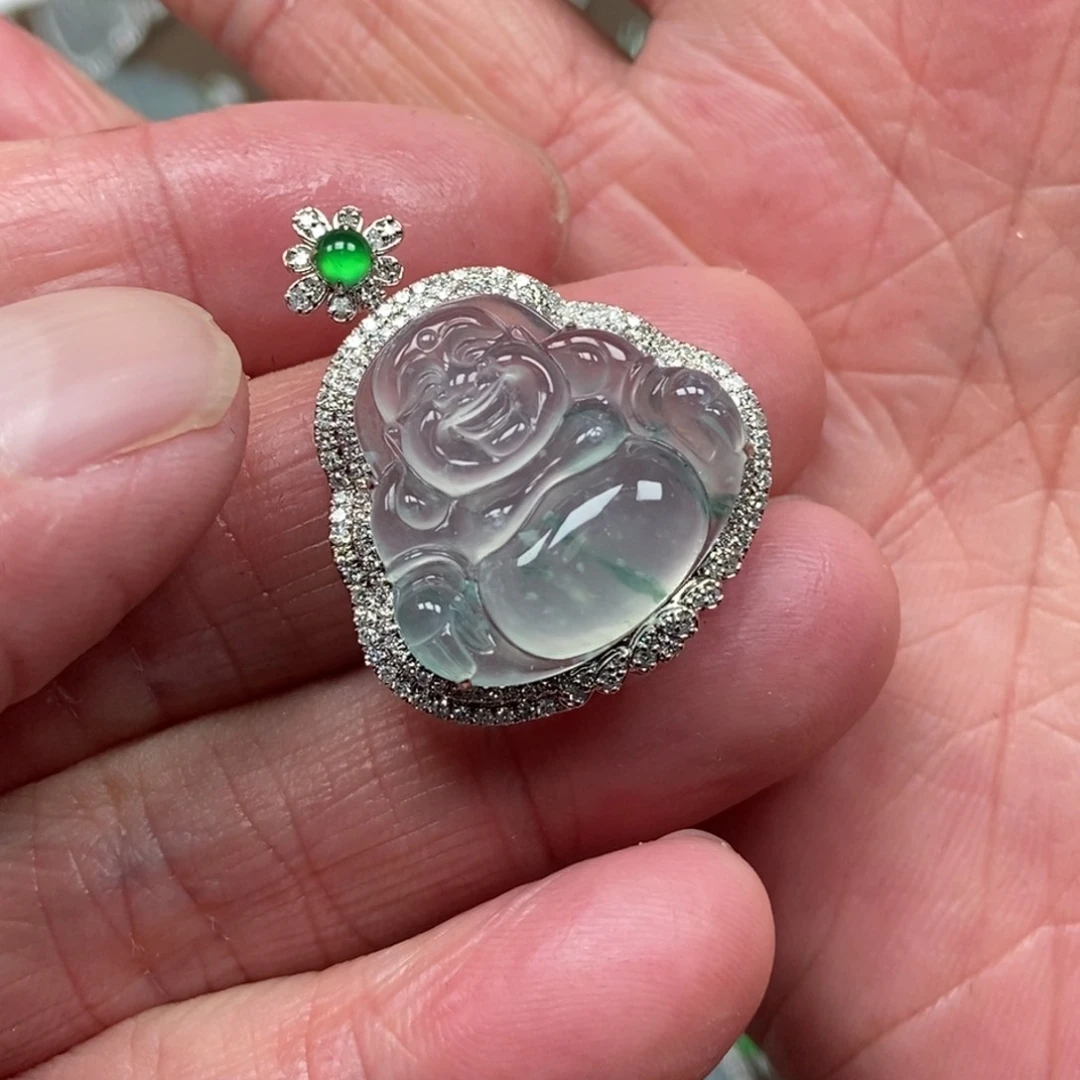 翡翠颈饰18K金镶嵌佛公