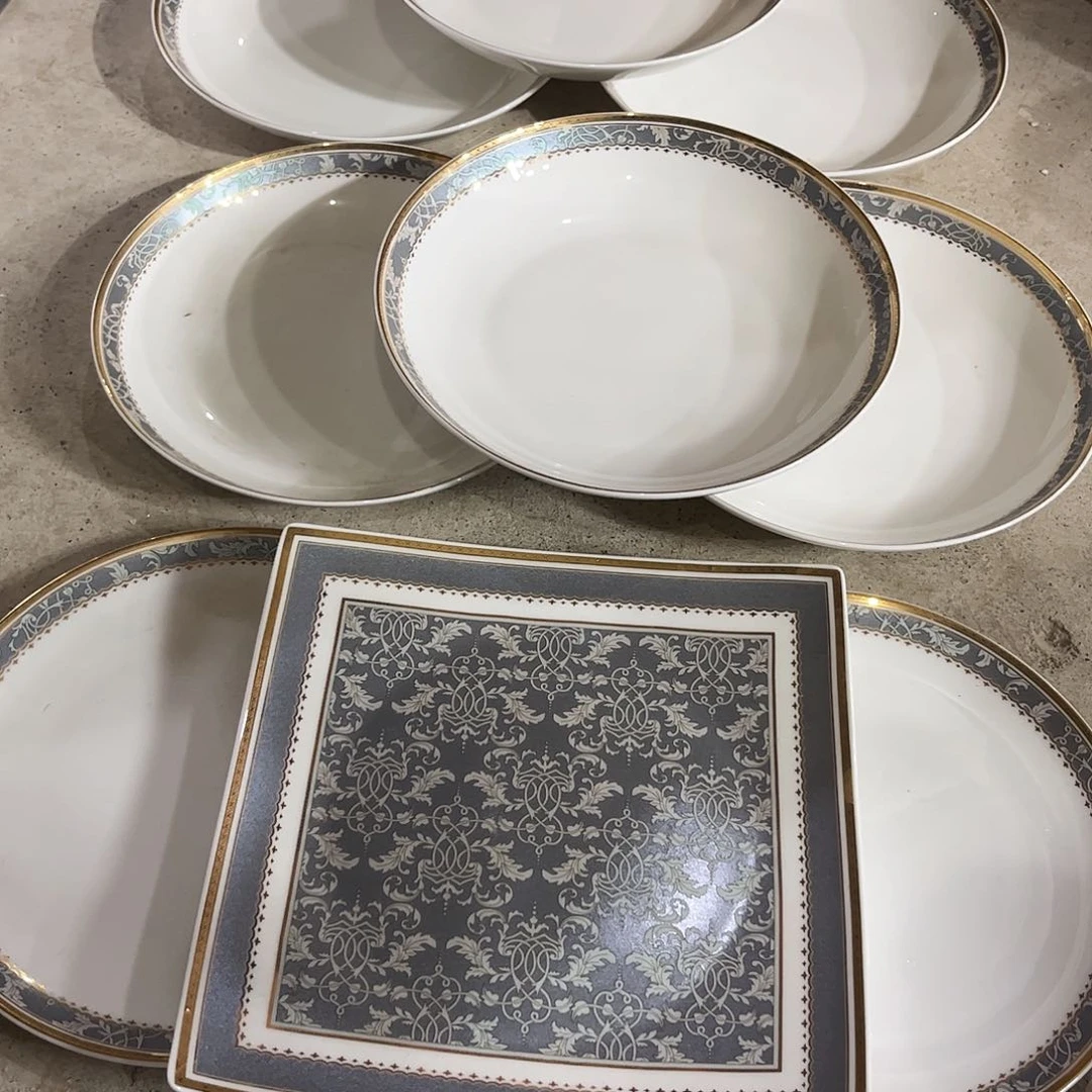 瓷片九个八寸盘微瑕微瑕